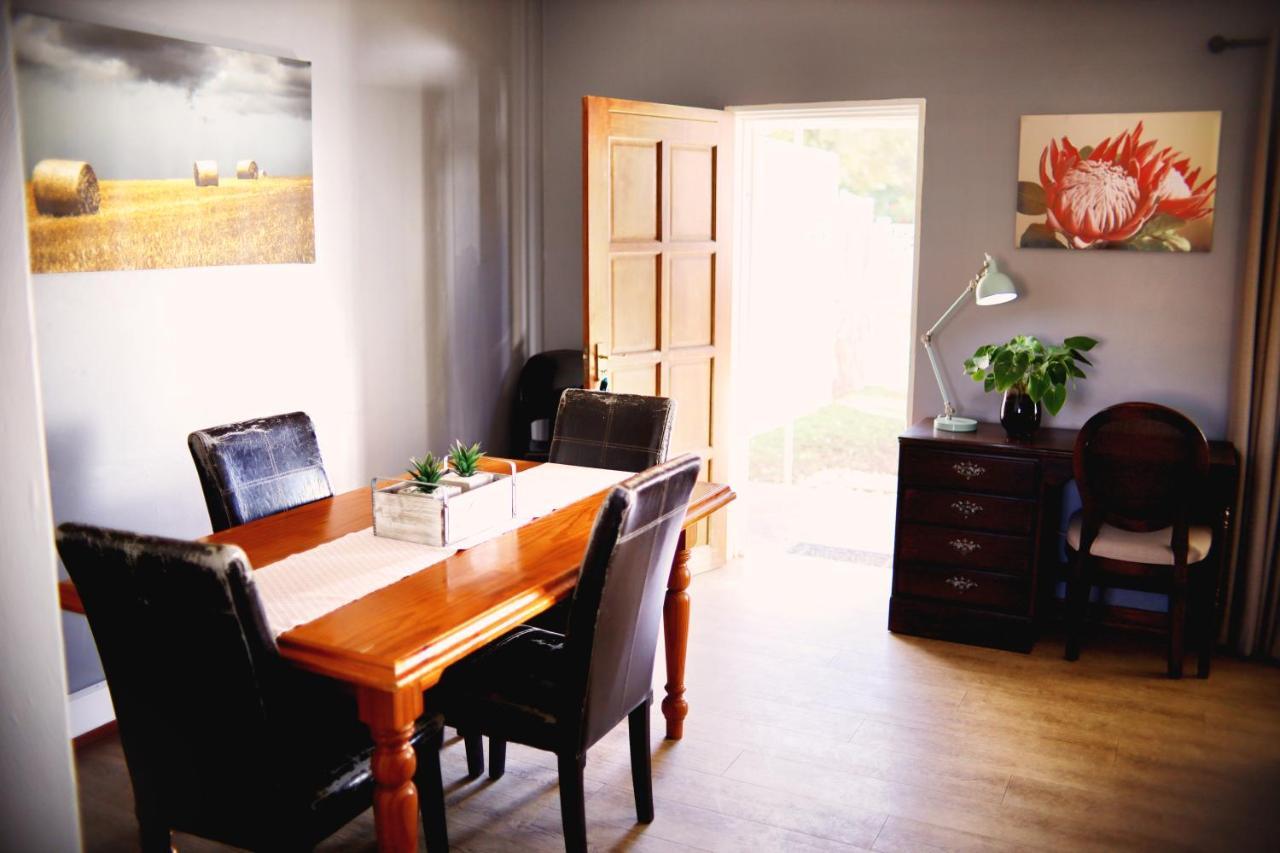 Modern Farm Apartment Lichtenburg Exterior foto