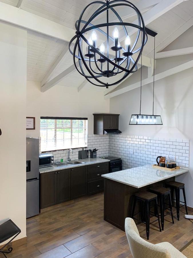 Modern Farm Apartment Lichtenburg Exterior foto